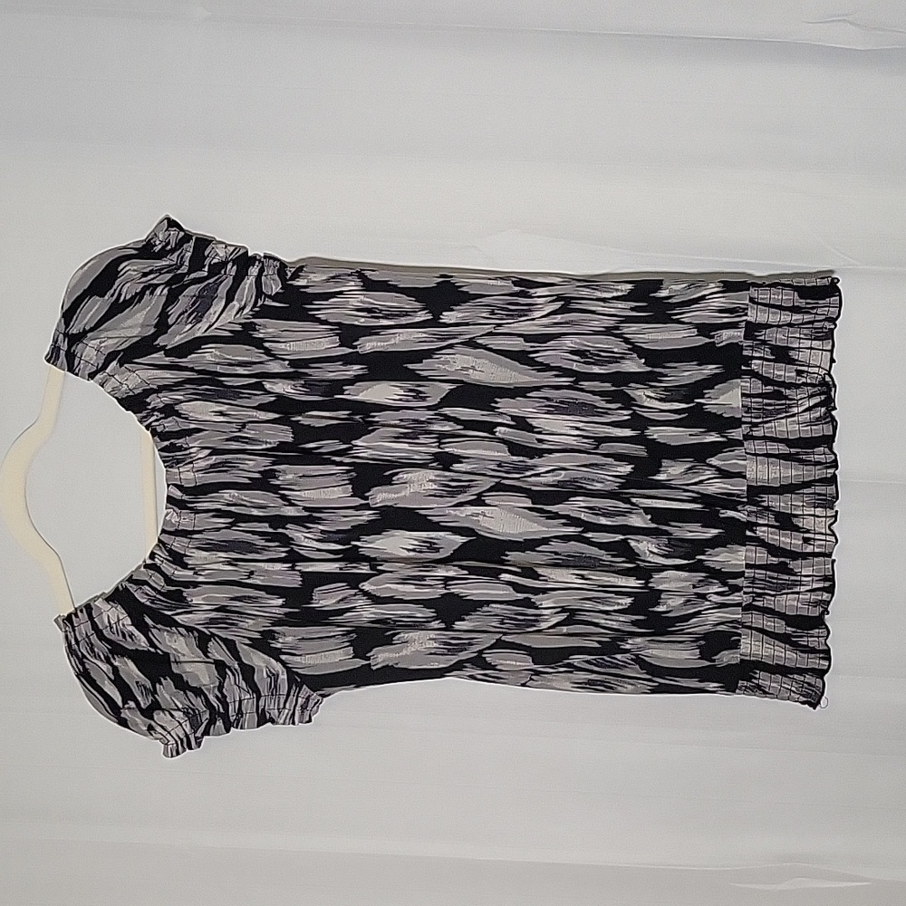Women's Apt 9 Banded Bottom Top Size Medium - Picture 5 of 9